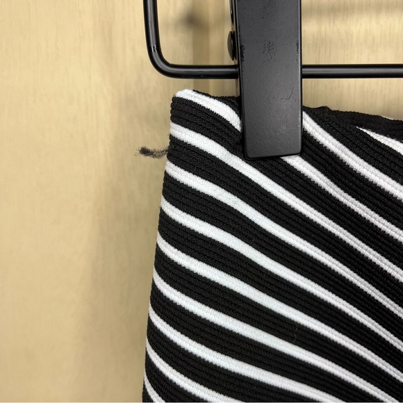 SO Striped Skirt - Picture 4 of 5